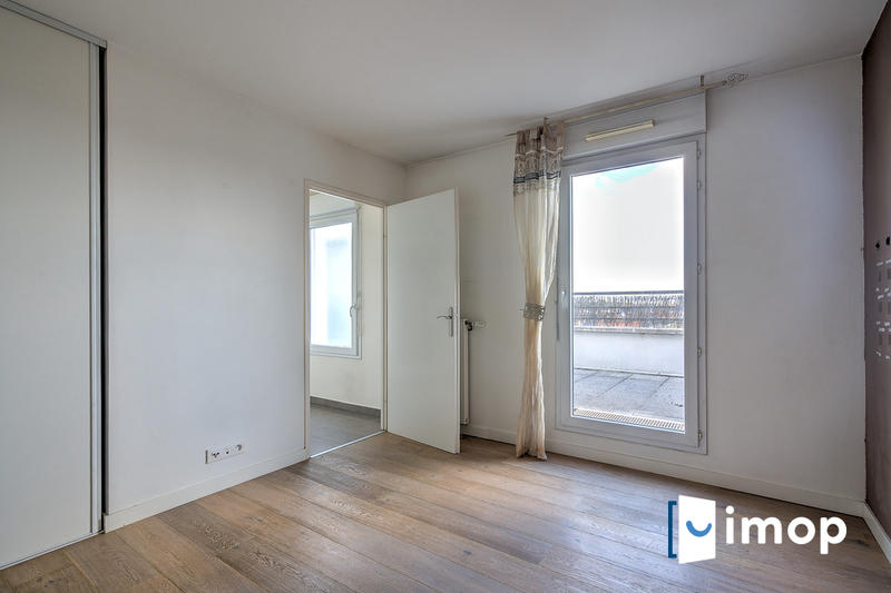 Appartement - 90 m² - 4 pièces
