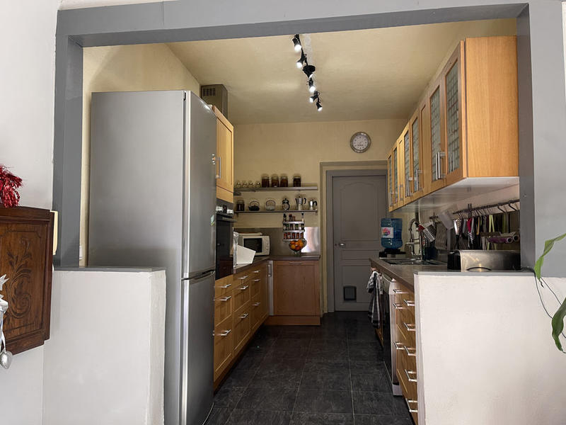 Propriété - 350 m² - 8 pièces