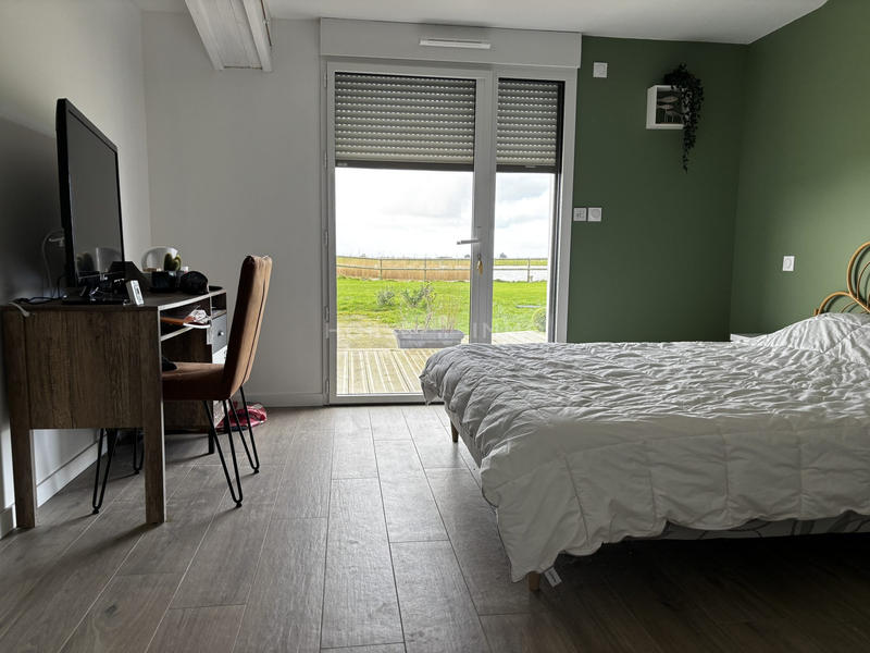 Maison - 270 m² - 15 pièces