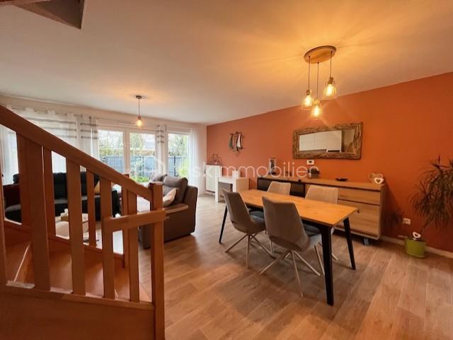 Maison - 88 m² - 4 pièces