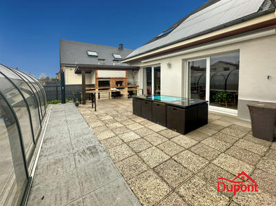 Maison - 180 m² - 7 pièces