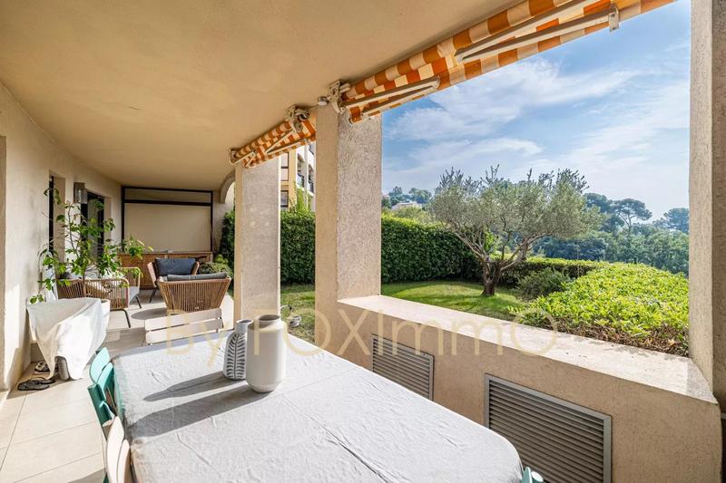 Appartement - 115 m² - 5 pièces