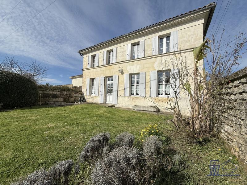 Maison ancienne - 117 m² - 4 pièces