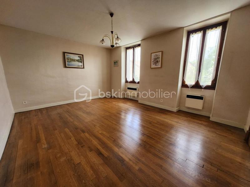 Maison de ville - 260 m² - 9 pièces