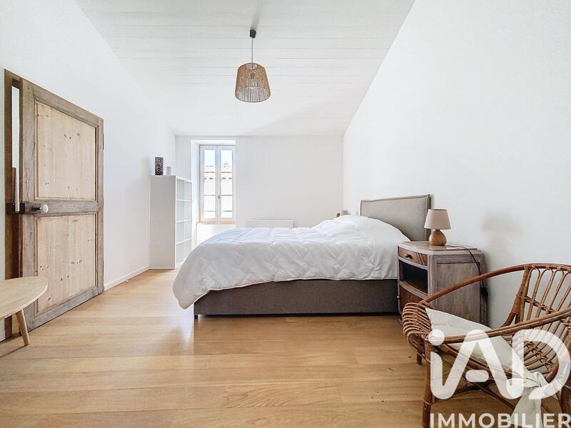 Maison de village - 232 m² - 10 pièces