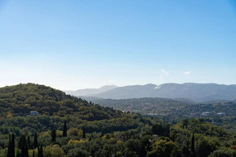 Appartement - 177 m² - 7 pièces