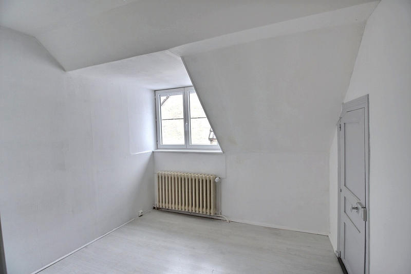 Maison de village - 85 m² - 4 pièces