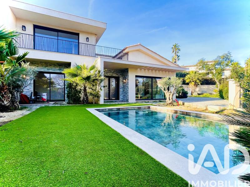 Maison - 126 m² - 6 pièces