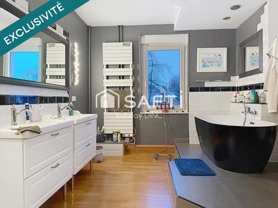 Maison de maîtres - 190 m² - 6 pièces