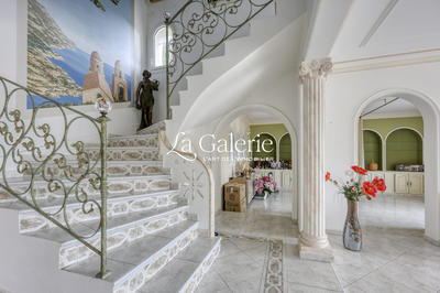 Villa - 250 m² - 6 pièces