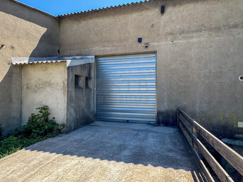 Local commercial - 645 m²