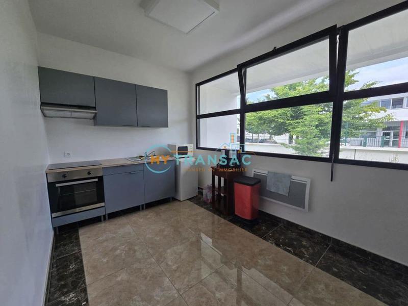 Local d'activité / Entrepôt - 965 m²