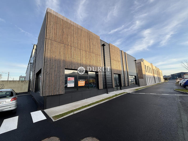 Local commercial - 422 m²