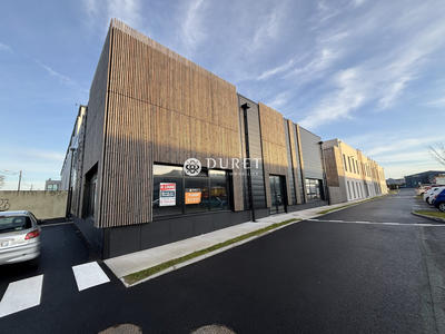 Local commercial - 422 m²