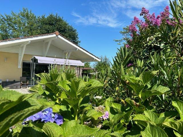 Maison - 332 m² - 24 pièces