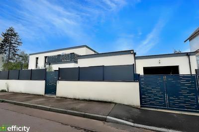 Villa - 164 m² - 5 pièces