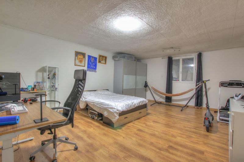 Maison - 180 m² - 7 pièces