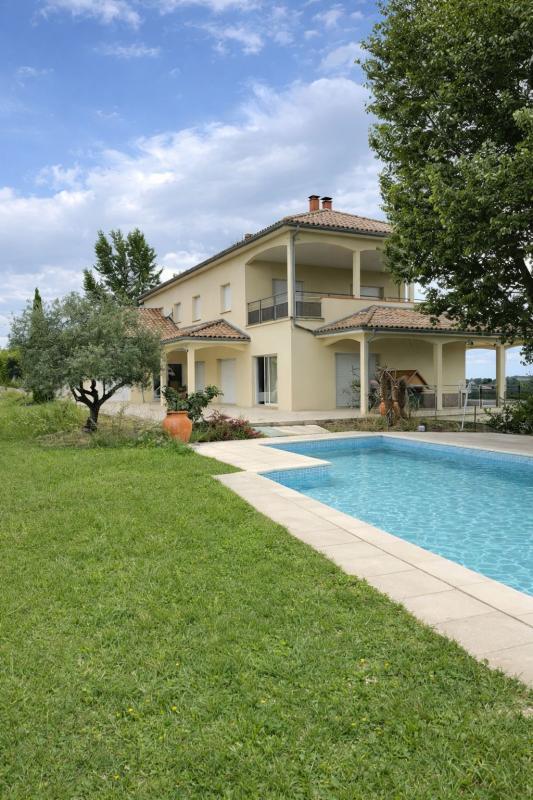 Maison - 337 m² - 7 pièces