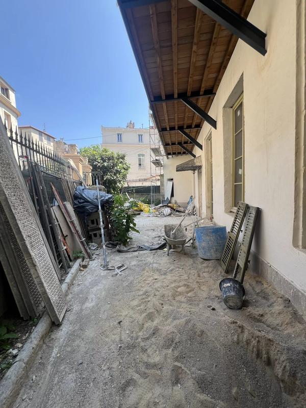 Appartement - 94 m² - 4 pièces