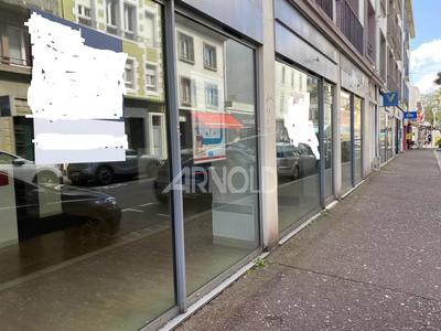 Local commercial - 302 m² - 6 pièces