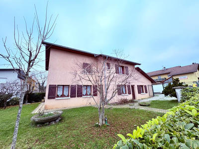 Maison - 167 m² - 6 pièces