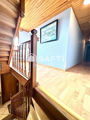 Maison - 172 m² - 8 pièces