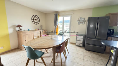 Maison - 143 m² - 6 pièces