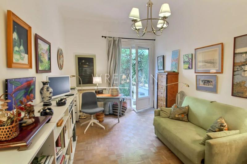 Appartement - 85 m² - 3 pièces