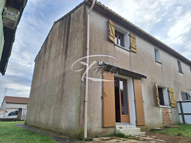 Maison traditionnelle - 86 m² - 8 pièces