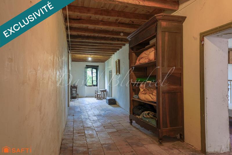 Maison - 271 m² - 8 pièces