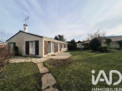 Maison - 90 m² - 4 pièces