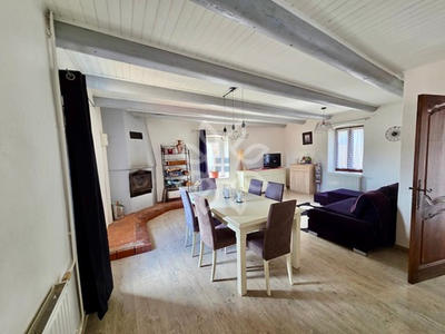 Maison - 197 m² - 8 pièces