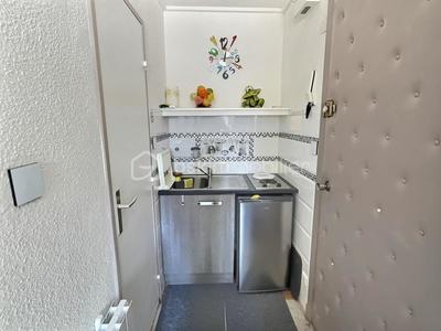 Studio - 15 m² - 1 pièce