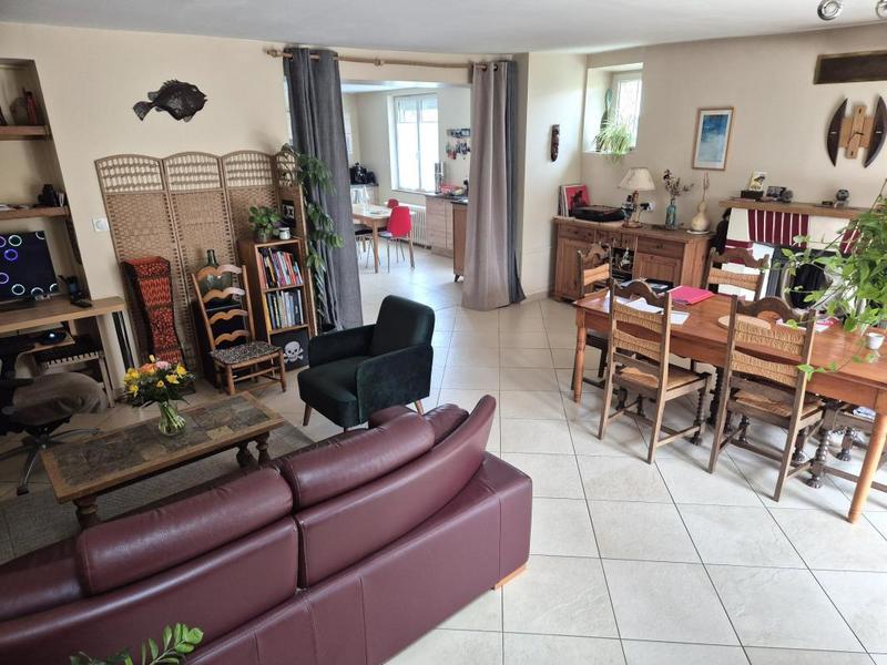 Maison en pierre - 120 m² - 5 pièces