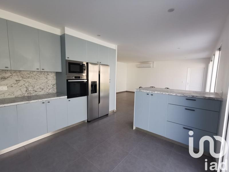 Maison - 225 m² - 9 pièces