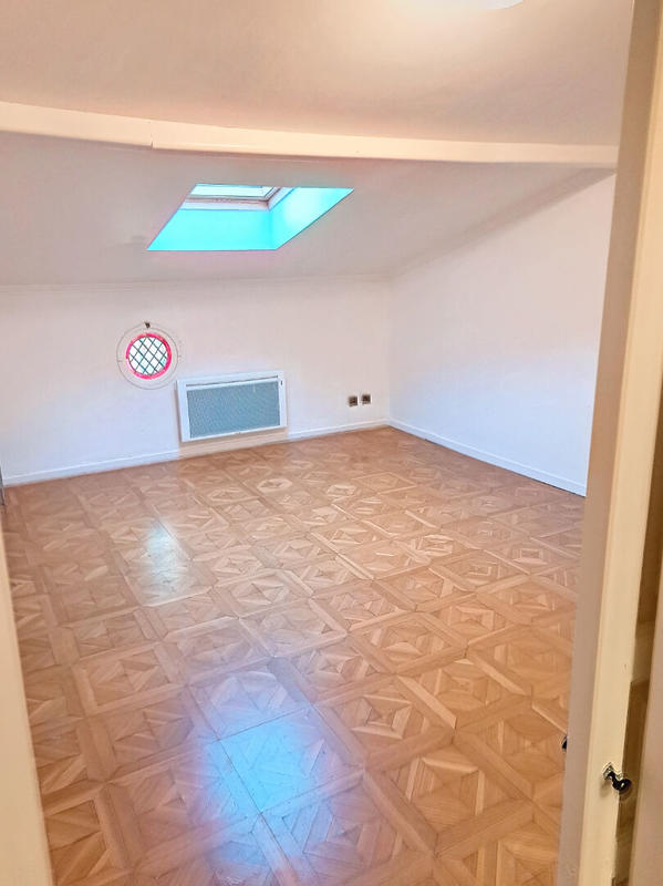 Maison - 142 m² - 6 pièces