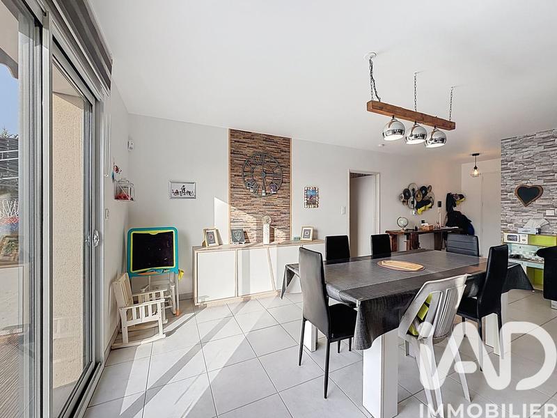 Maison - 98 m² - 4 pièces