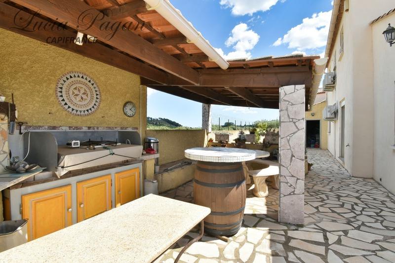 Maison - 186 m² - 5 pièces