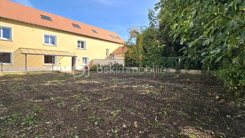 Maison de ville - 200 m² - 8 pièces