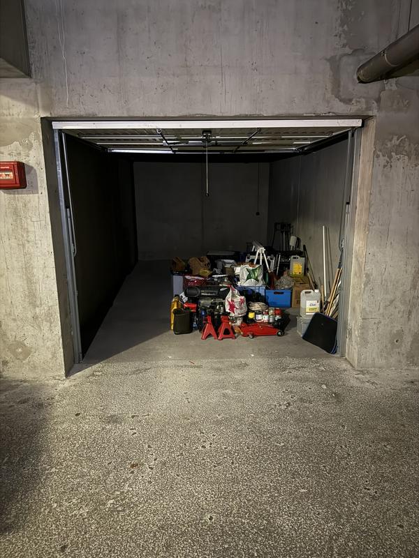 Parking / Garage - 14 m²