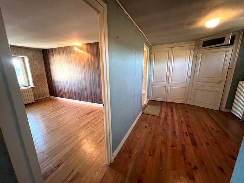 Maison - 180 m² - 8 pièces