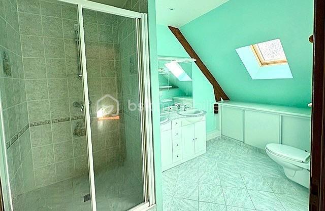 Maison - 175 m² - 8 pièces