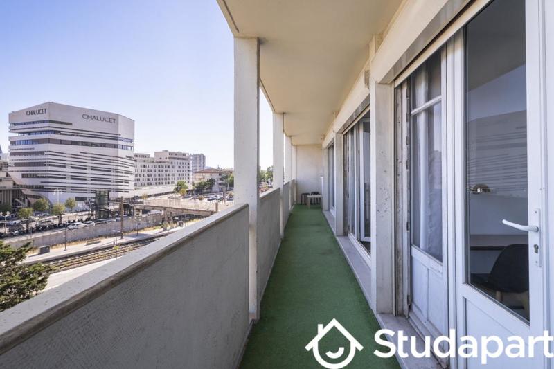 Chambre - 13 m² - 1 pièce