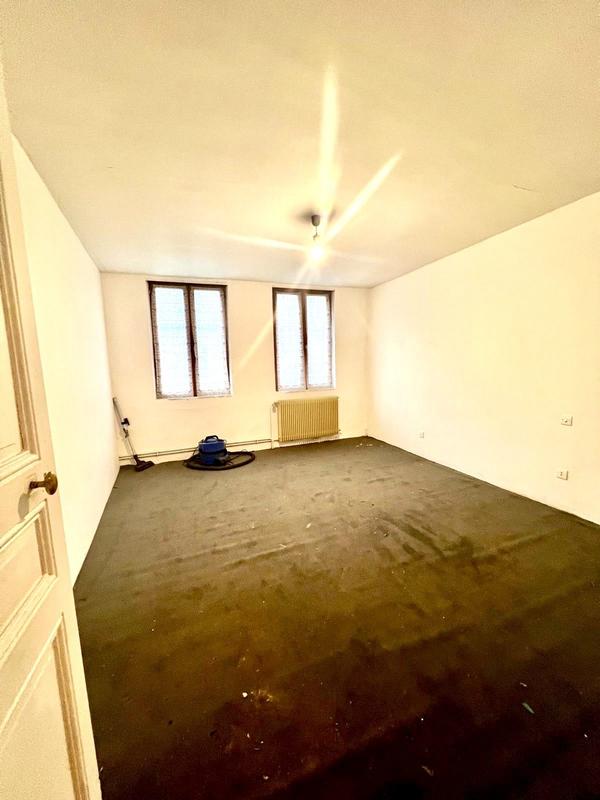 Maison - 130 m² - 7 pièces