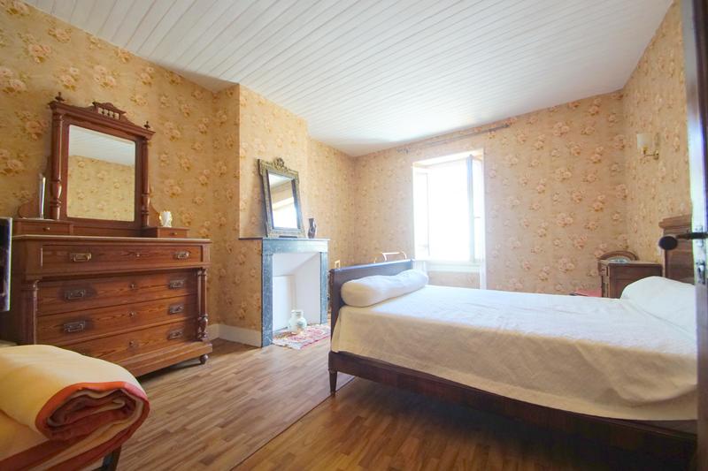 Viager - Maison de ville - 172 m² - 7 pièces