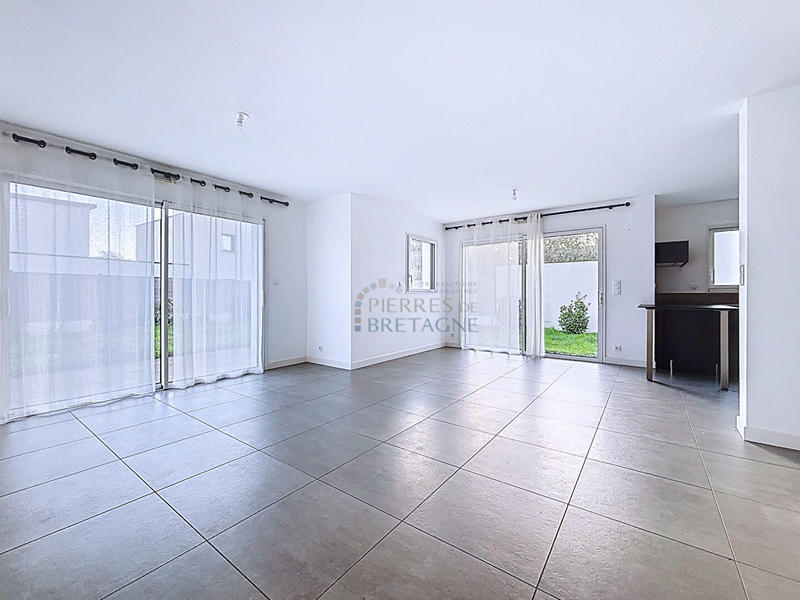 Maison - 111 m² - 6 pièces