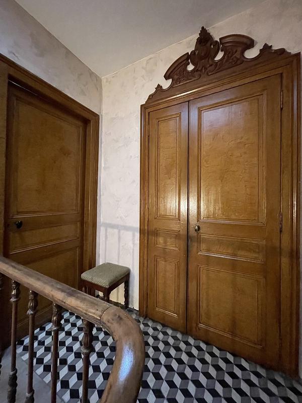 Maison - 209 m² - 8 pièces