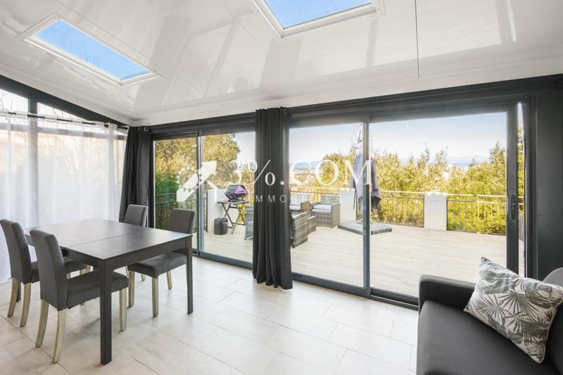 Studio - 68 m² - 2 pièces