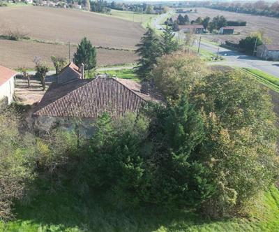 Maison - 580 m² - 8 pièces