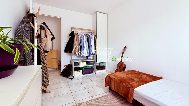 Maison - 83 m² - 5 pièces